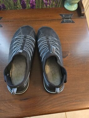 Jambu Women's Black Slip-On Sneakers with Gray Accents